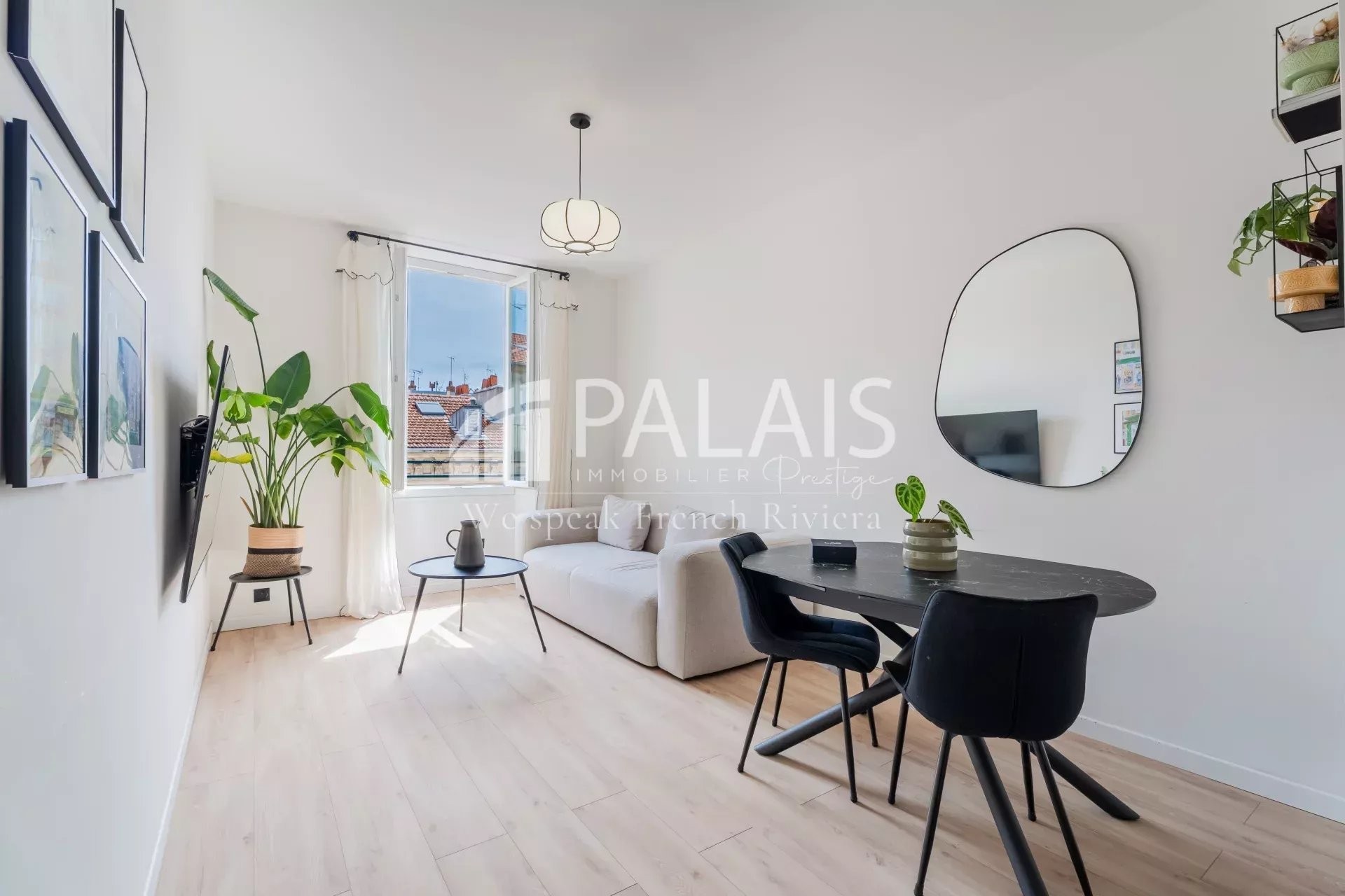 Property in Carre d'Argent