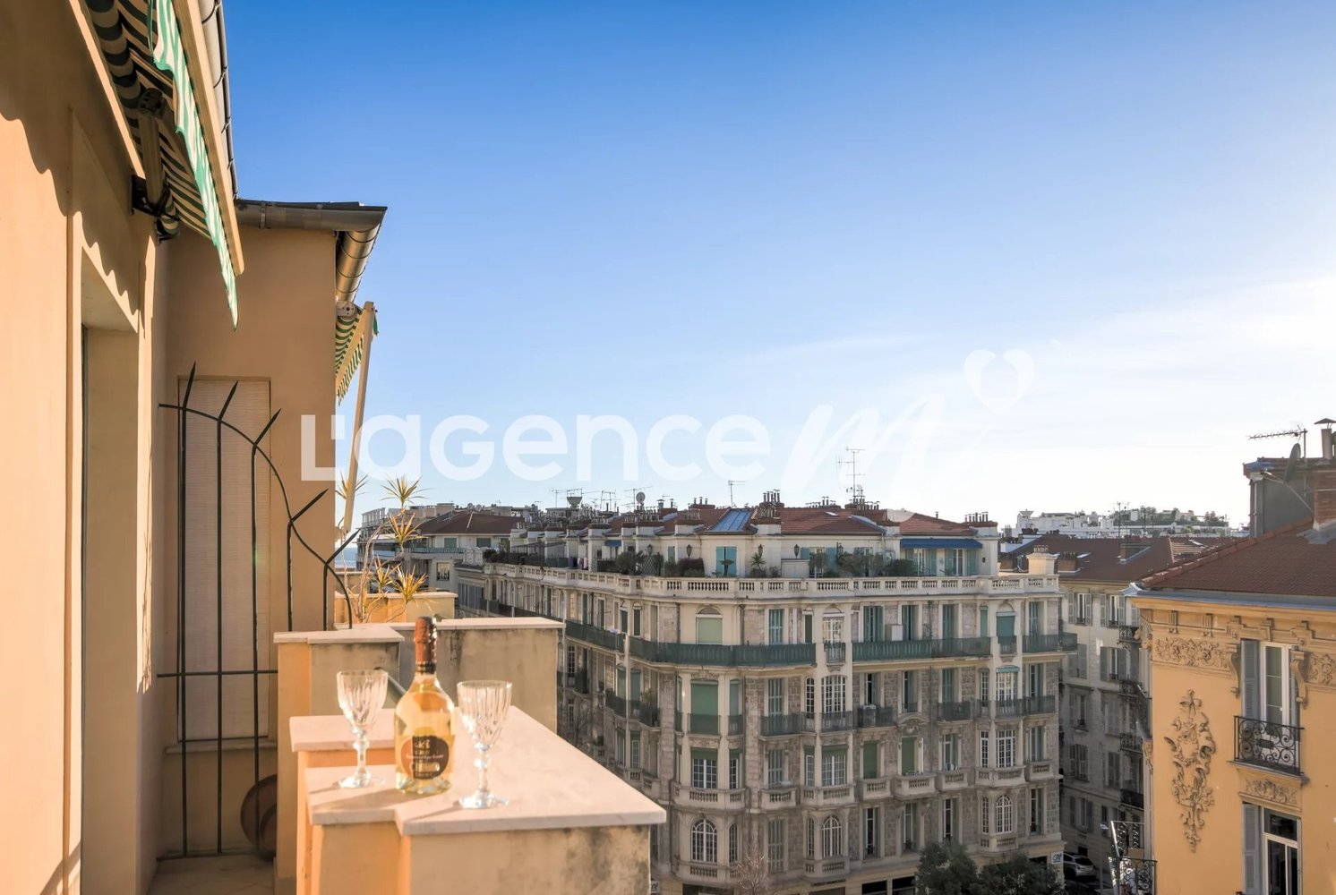 Property photo in Carre d'Or