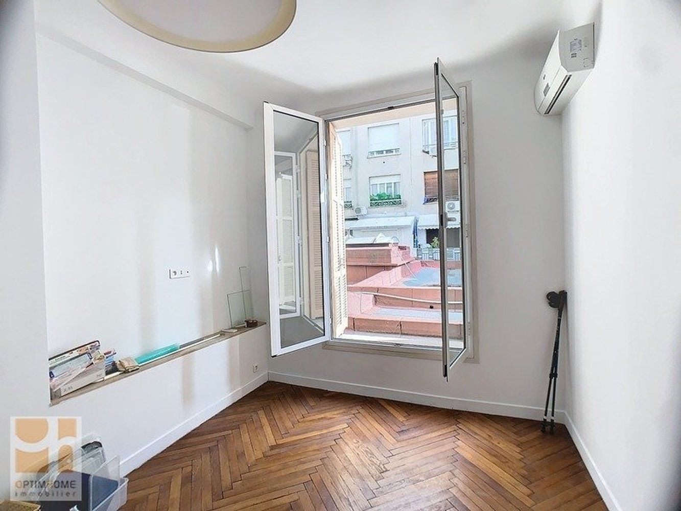 Property photo in Carre d'Or