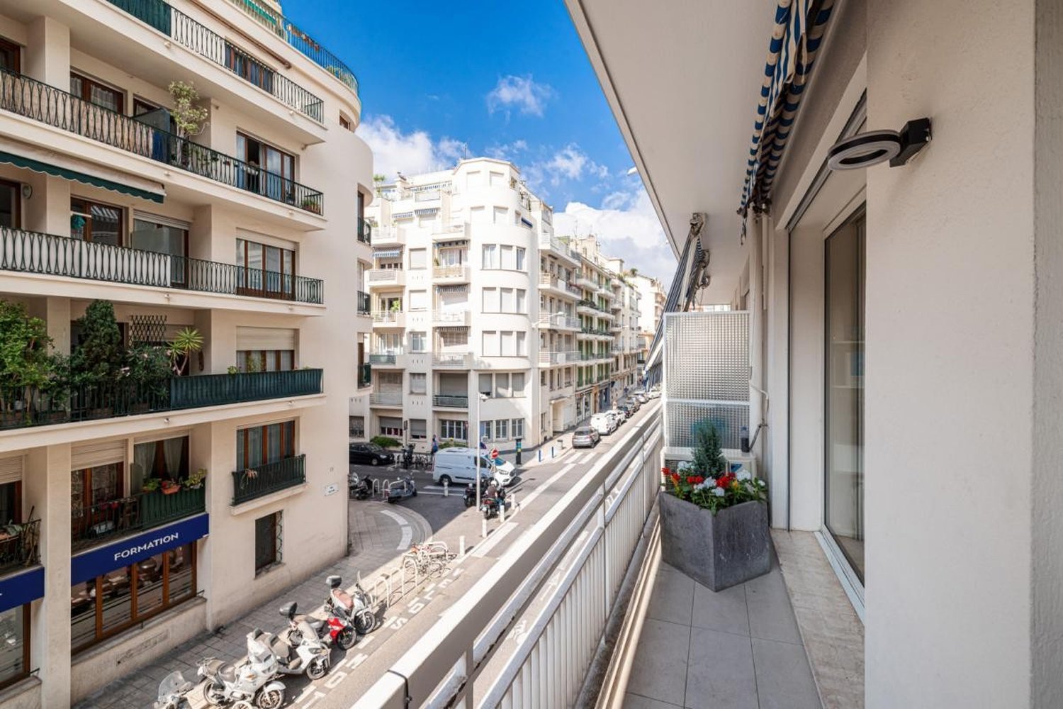 Property photo in Musicians Quarter