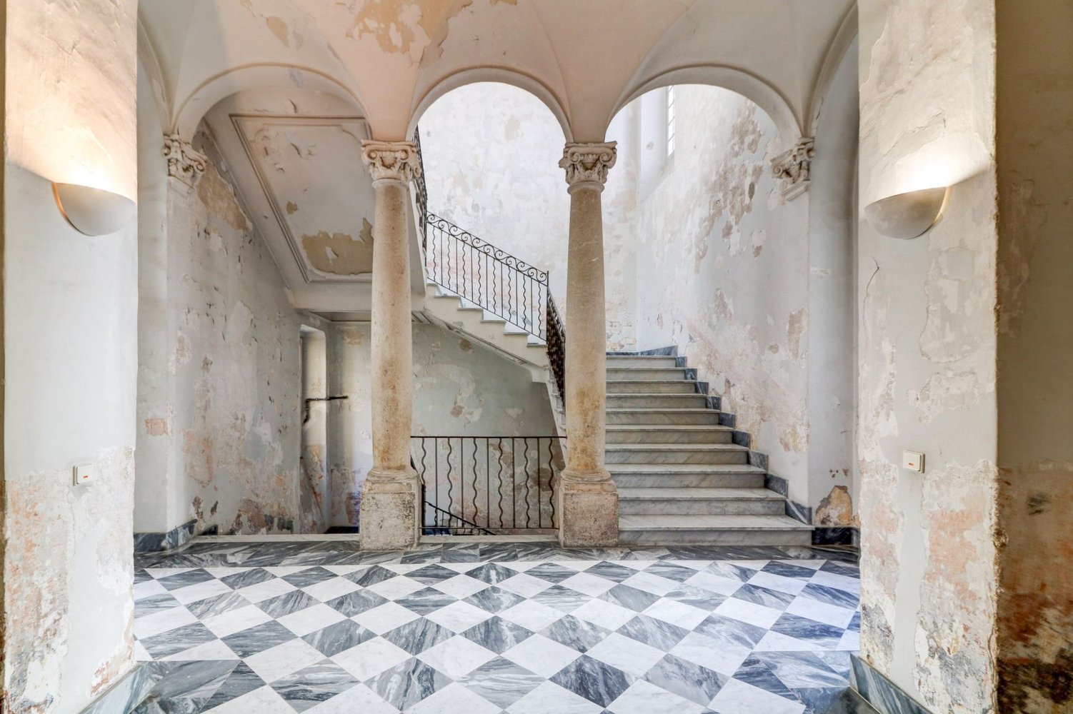 Property photo in Port