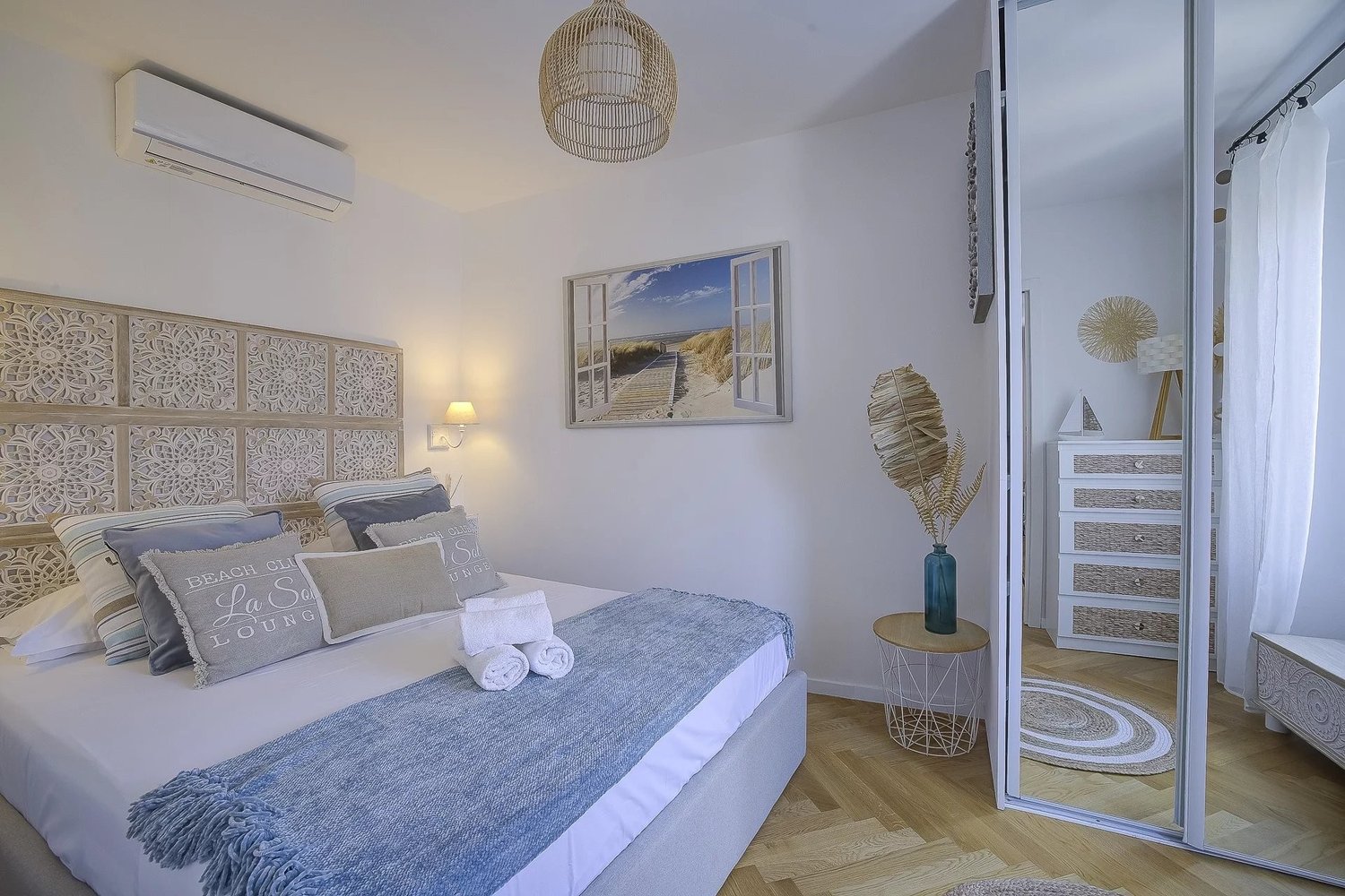 Property photo in Port