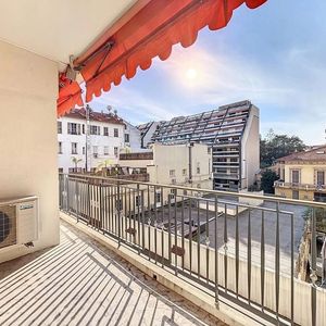 Property in Carre d'Or