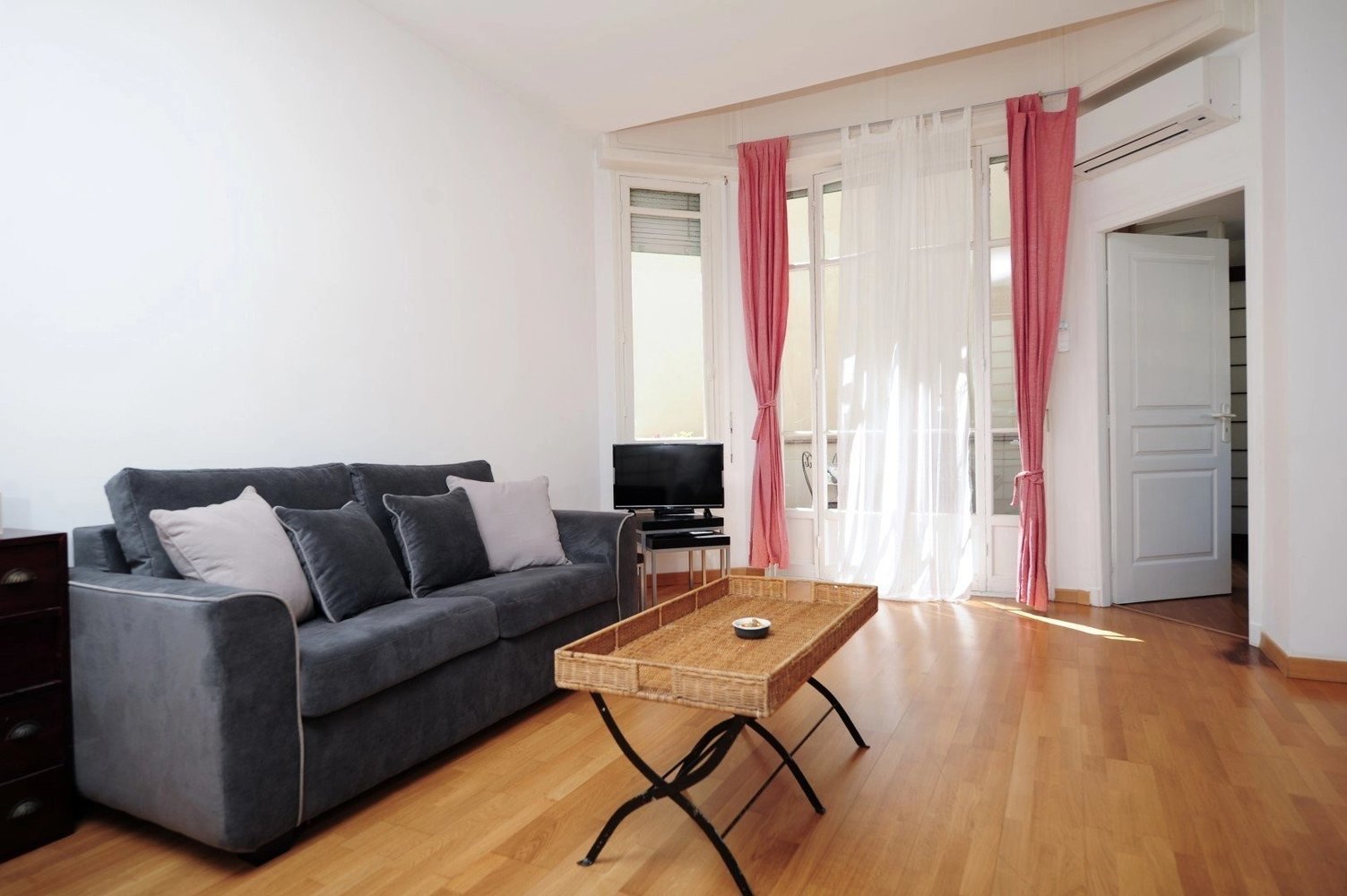 Property photo in Carre d'Or