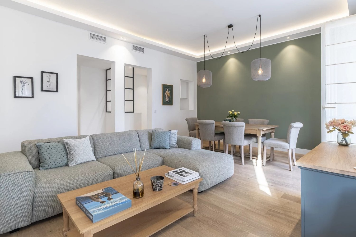 Property photo in Carre d'Or