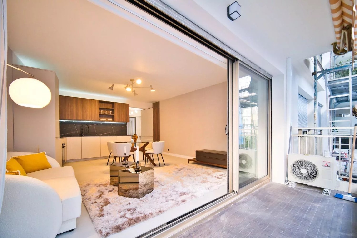 Property photo in Carre d'Or