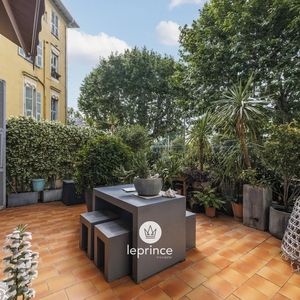 Property in Old Town