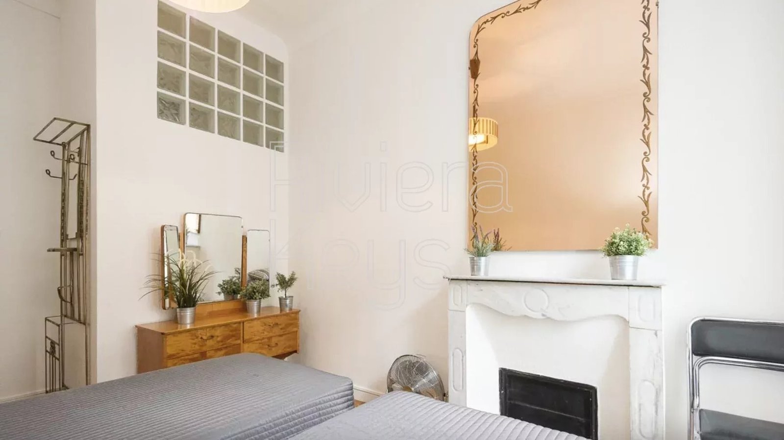 Property photo in Port