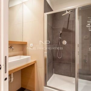 Property in Carre d'Argent