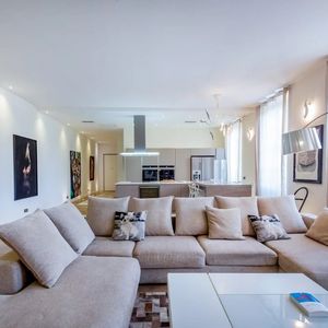Property in Carre d'Argent