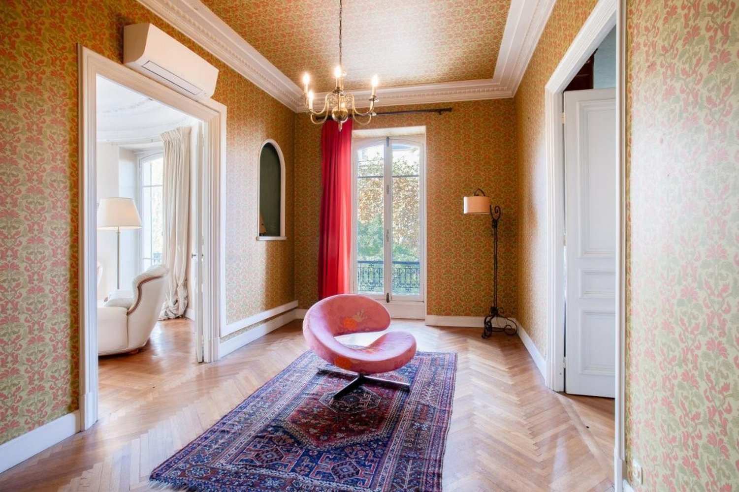 Property photo in Carre d'Argent