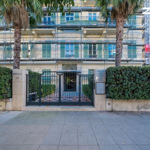 Property in Carre d'Argent