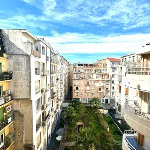 Property in Carre d'Argent