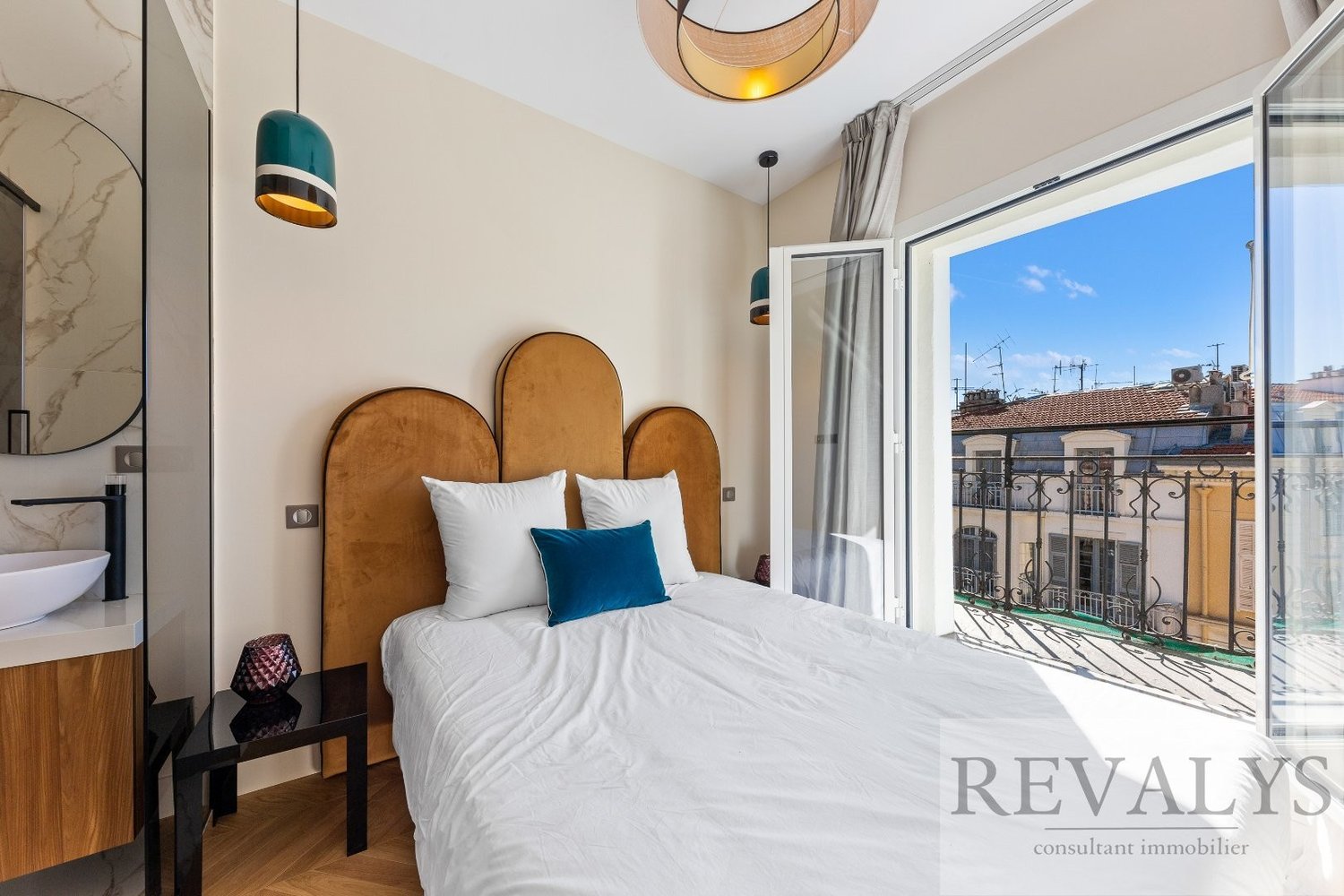 Property photo in Carre d'Argent