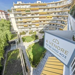 Property in Carre d'Argent