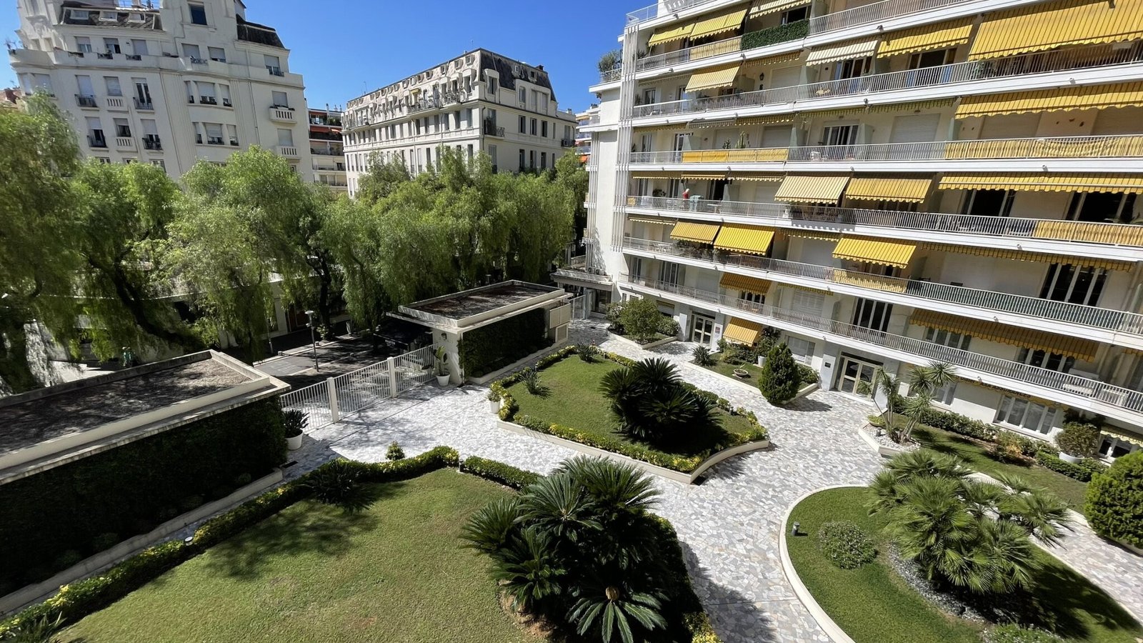 Property photo in Carre d'Argent