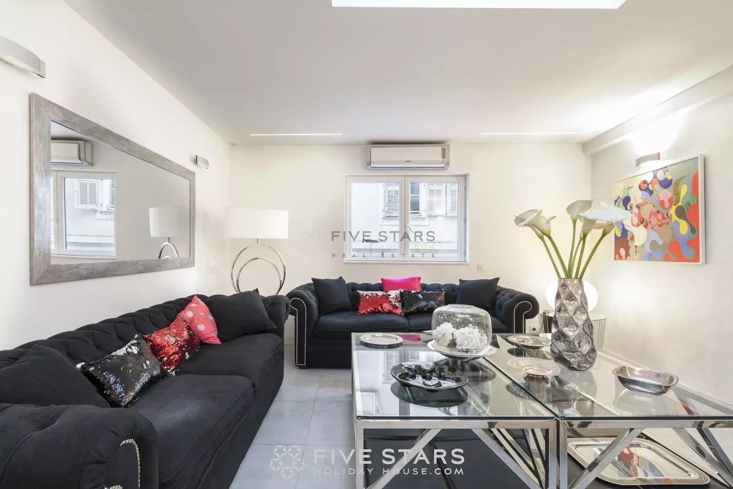 Property photo in Carre d'Or