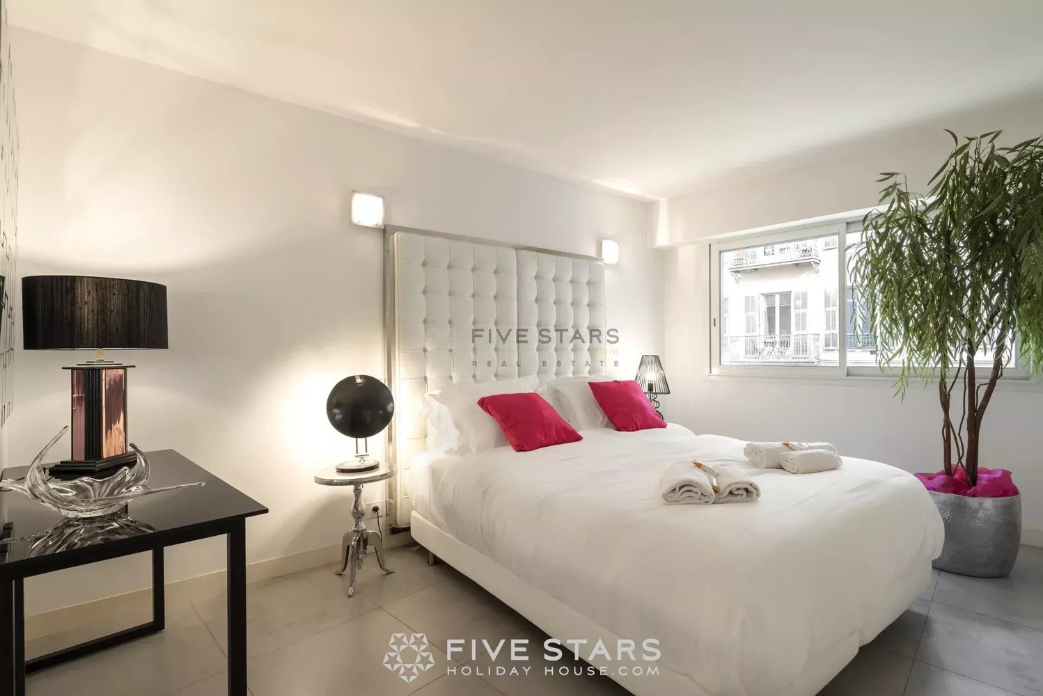 Property photo in Carre d'Or