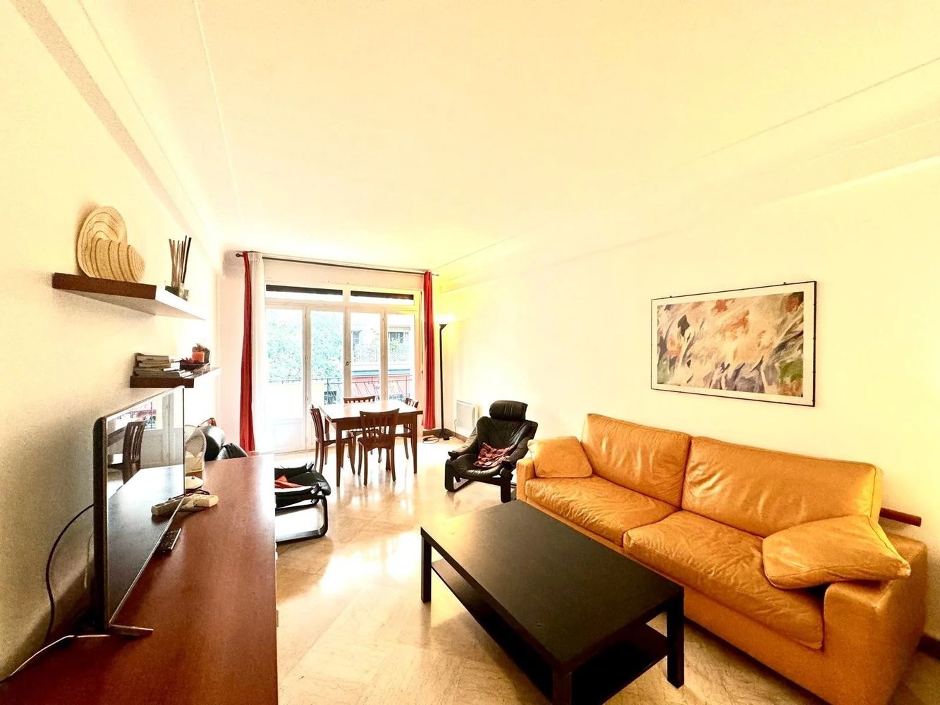 Property photo in Carre d'Or