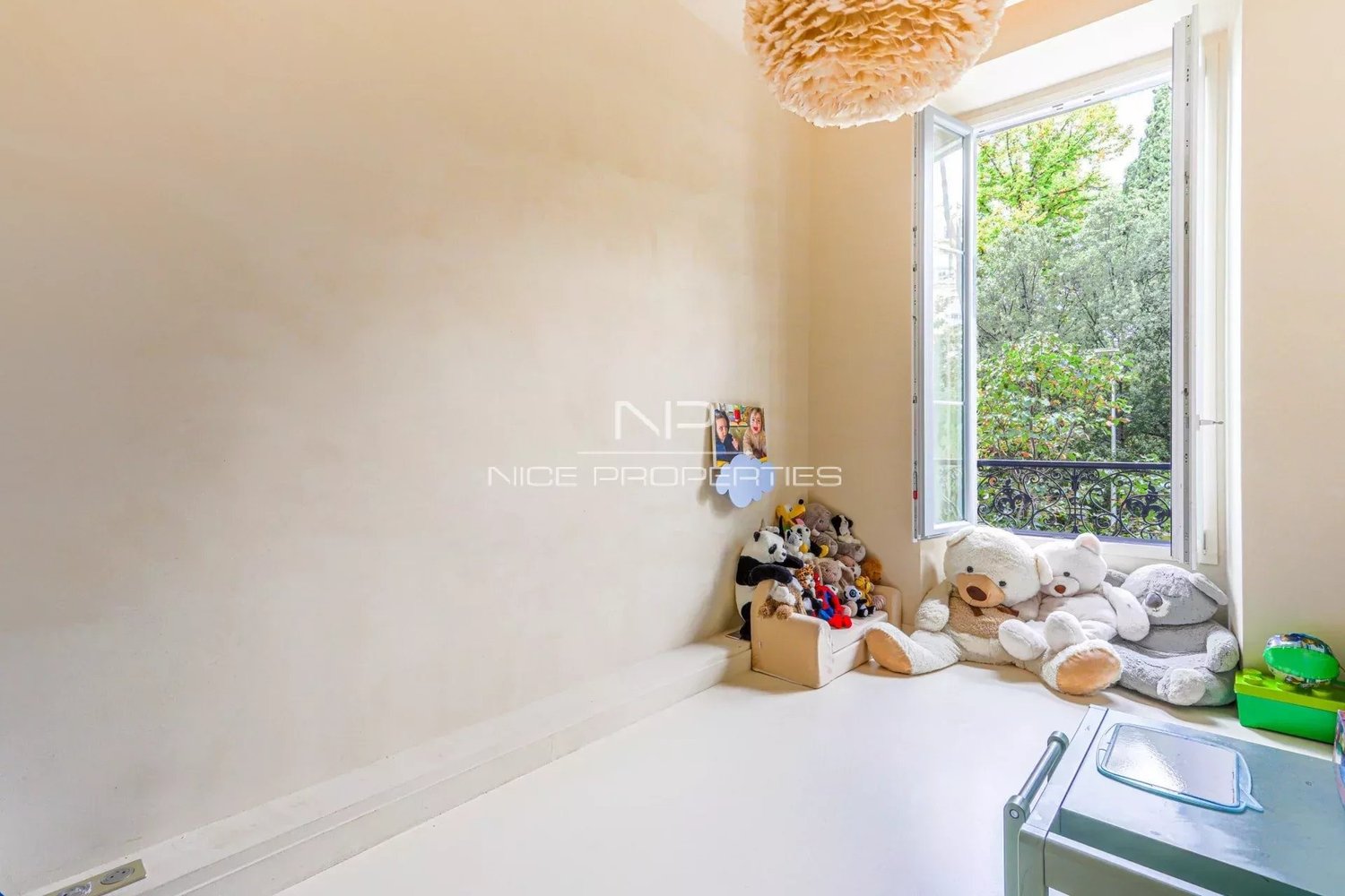 Property photo in Carre d'Or