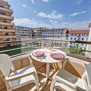 Property in Carre d'Or