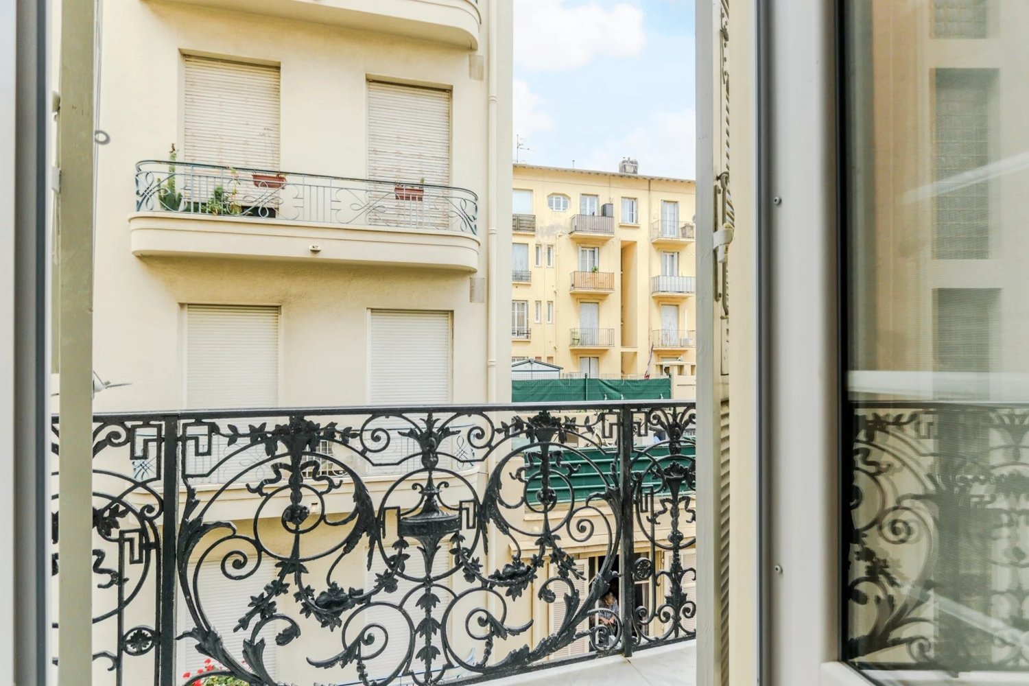 Property photo in Carre d'Or