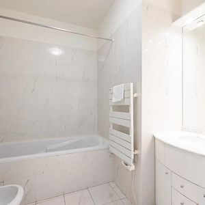 Property in Carre d'Or