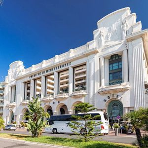 Property in Carre d'Or