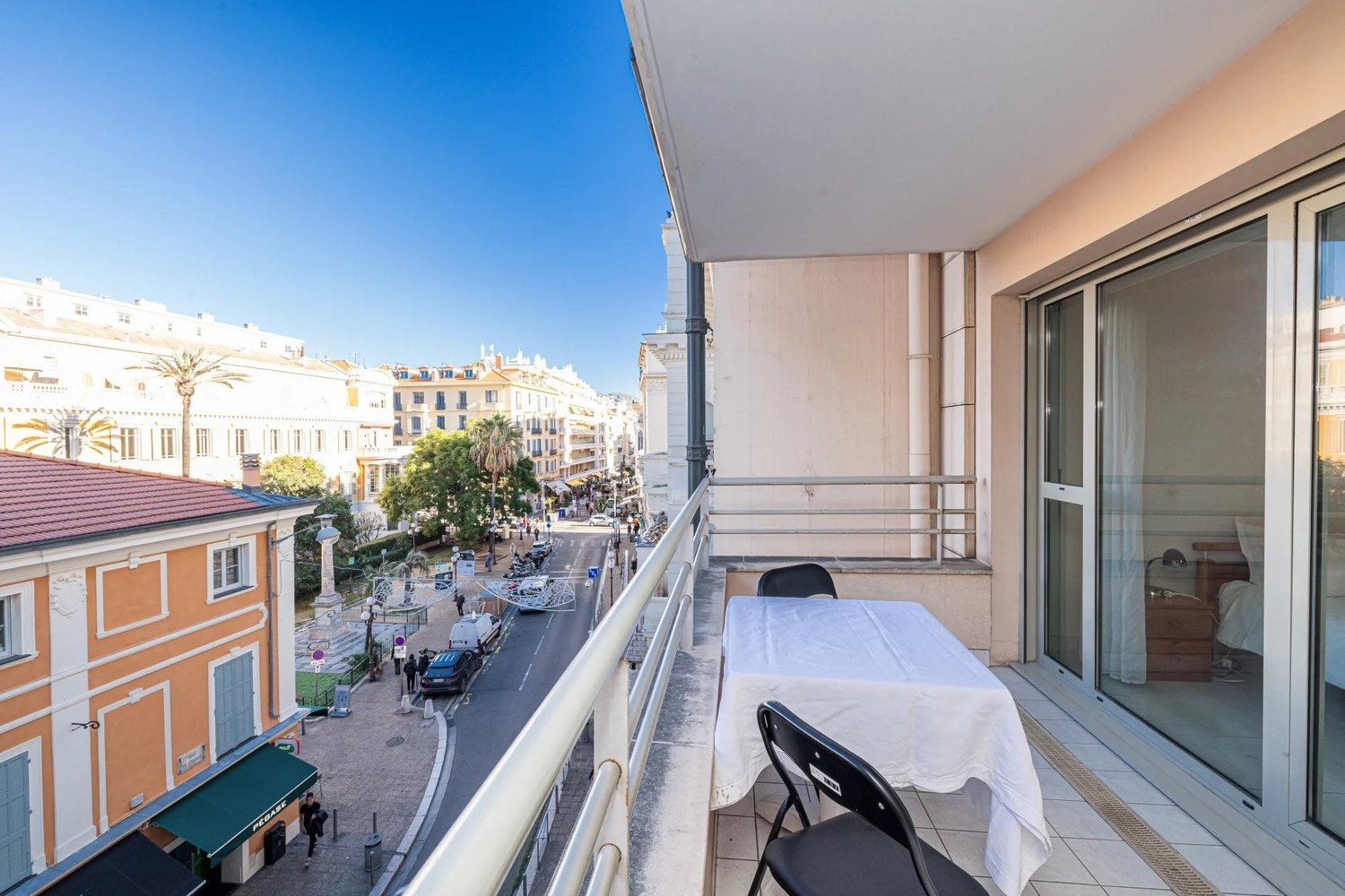 Property photo in Carre d'Or