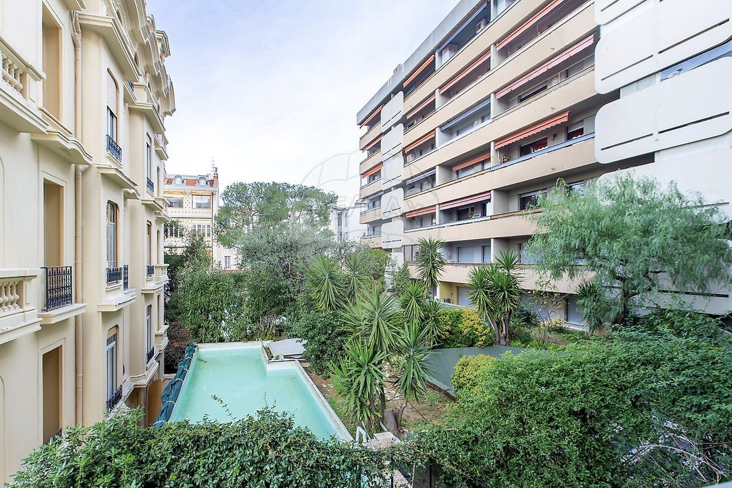 Property photo in Carre d'Or