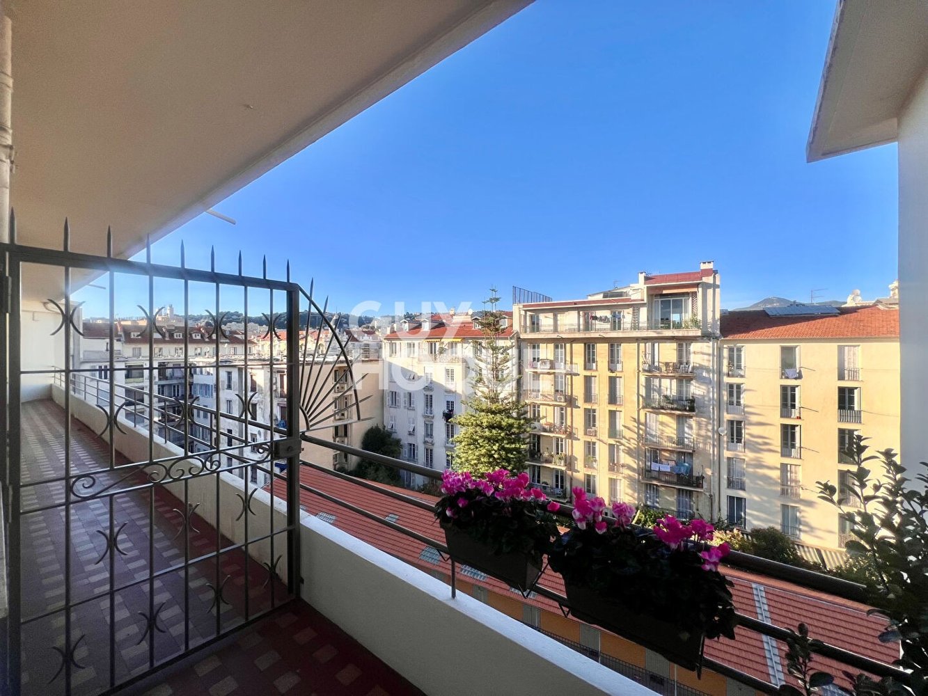 Property photo in Carre d'Or