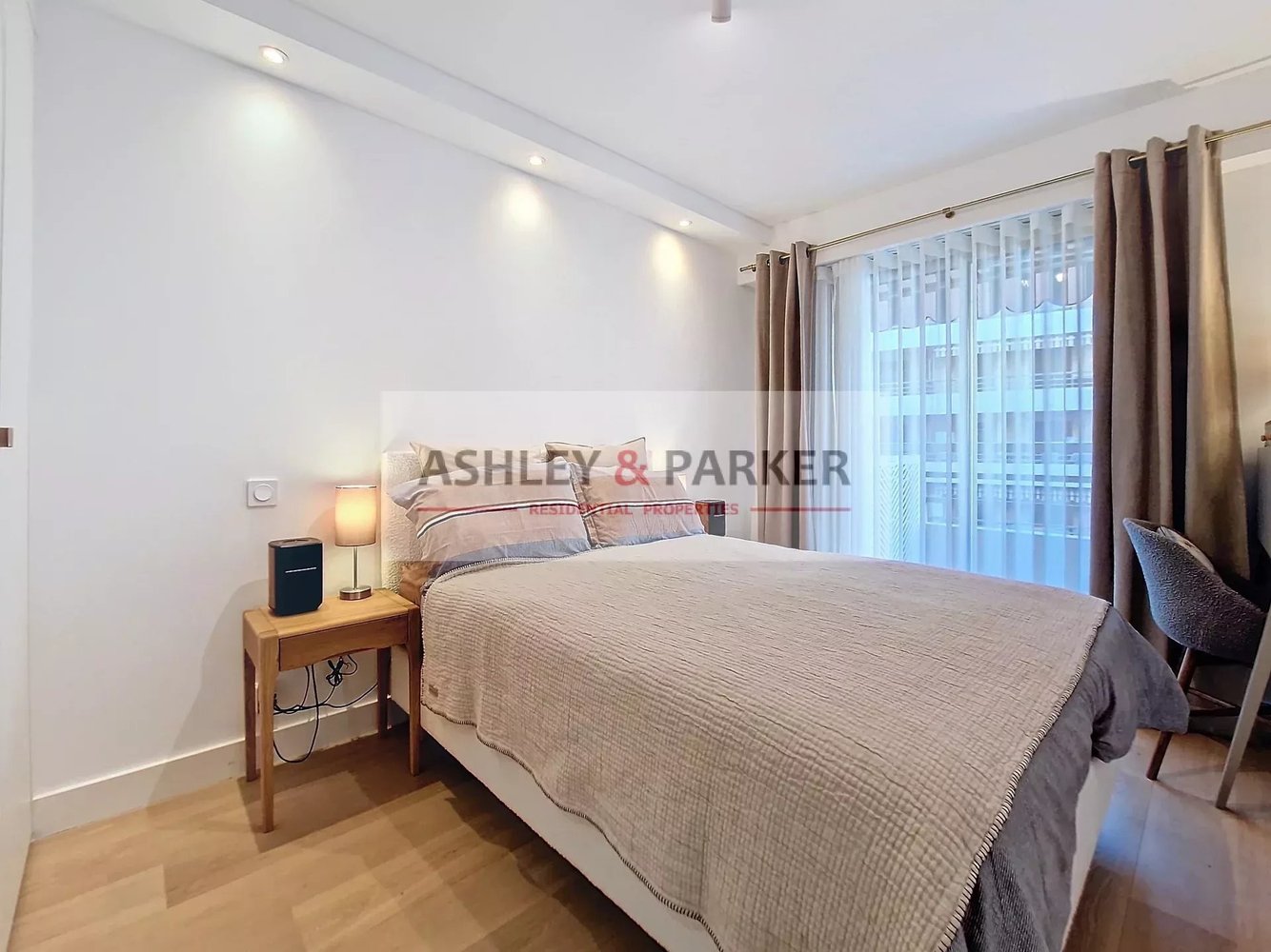 Property photo in Carre d'Or