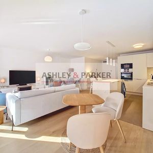 Property in Carre d'Or