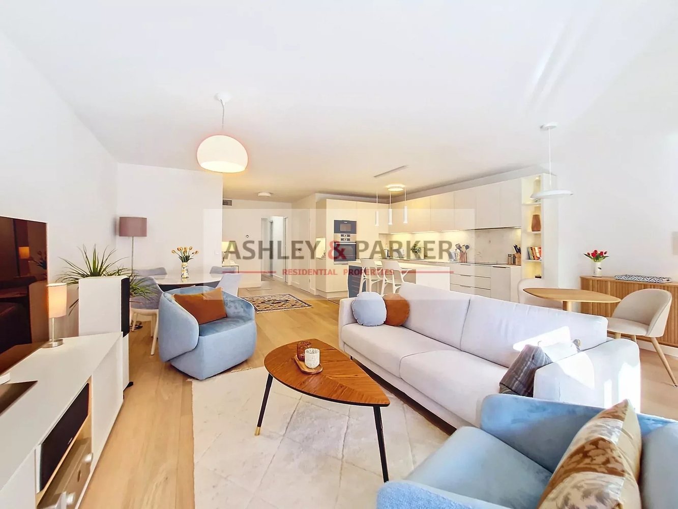 Property photo in Carre d'Or