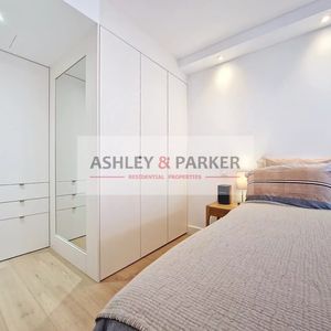 Property in Carre d'Or