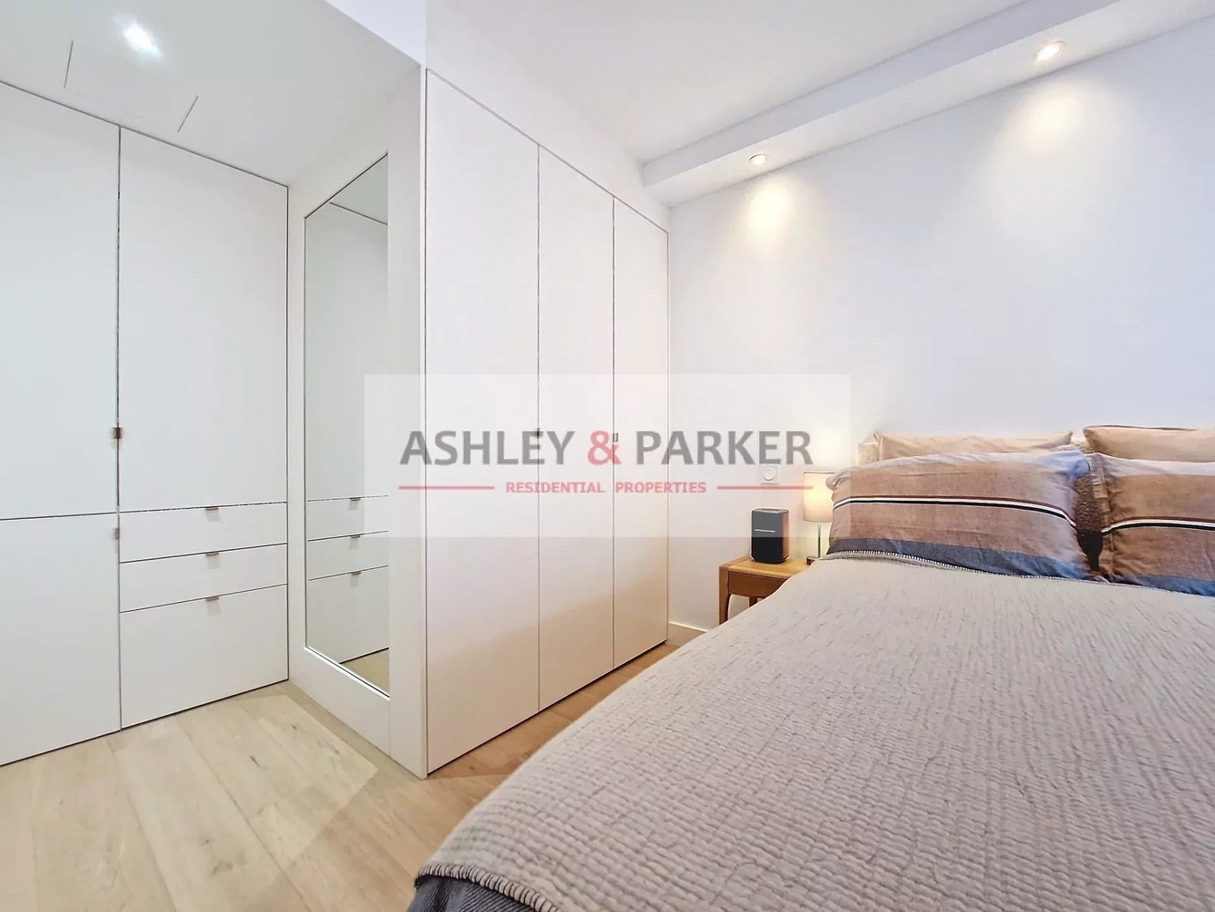 Property photo in Carre d'Or