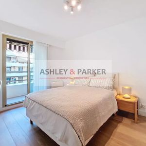 Property in Carre d'Or