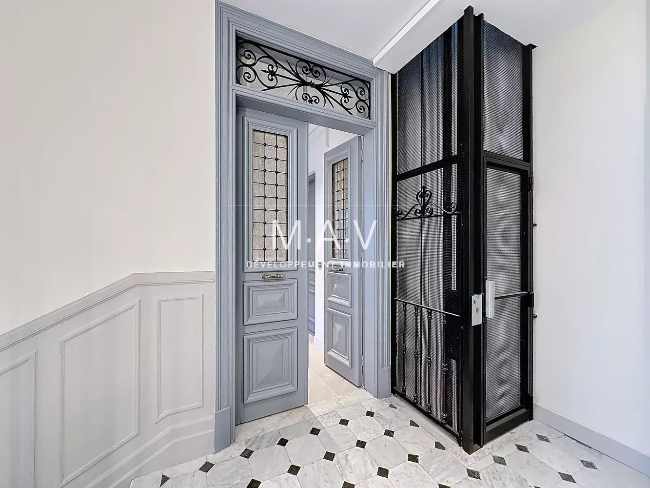 Property photo in Carre d'Or