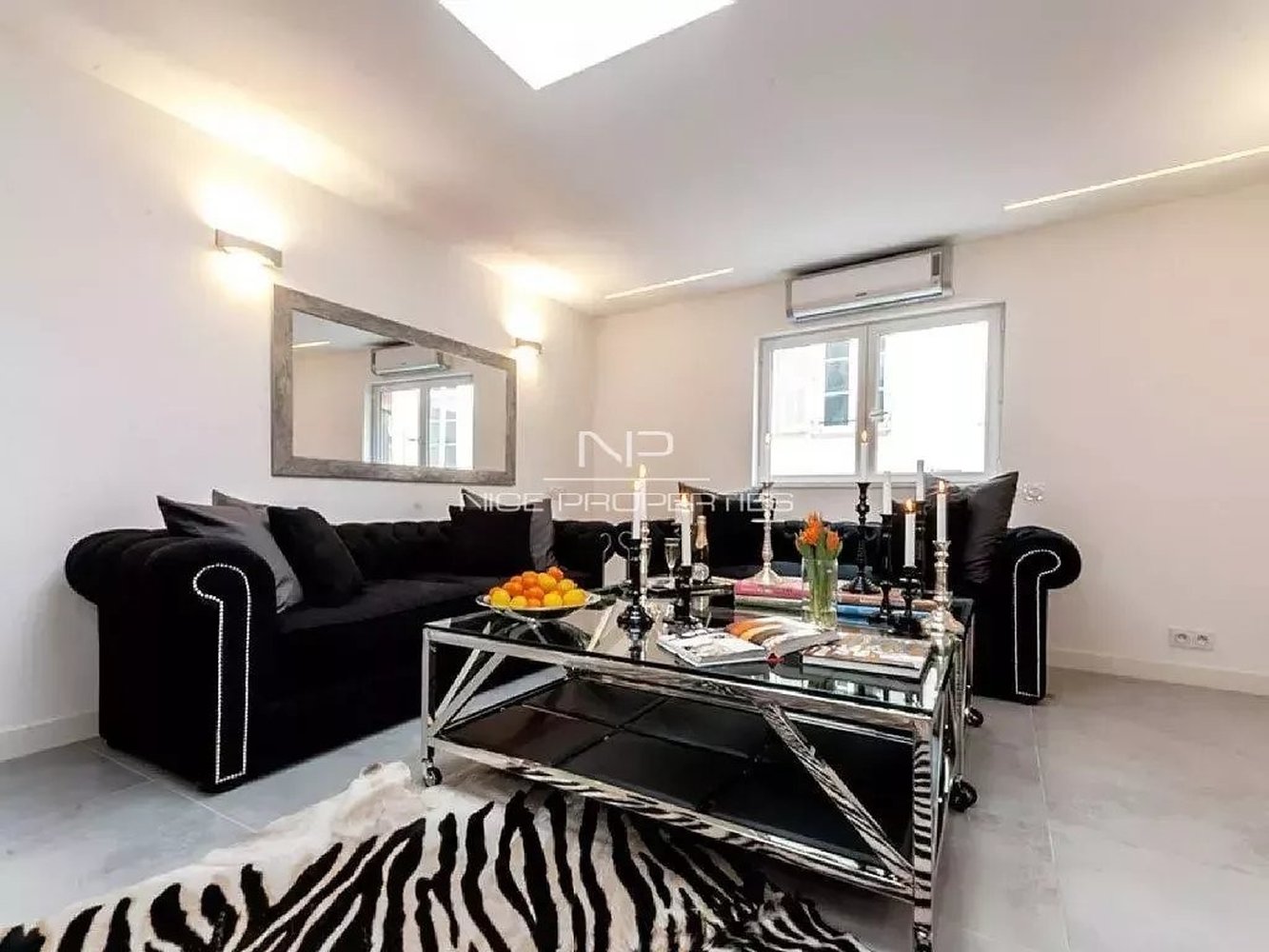 Property photo in Carre d'Or