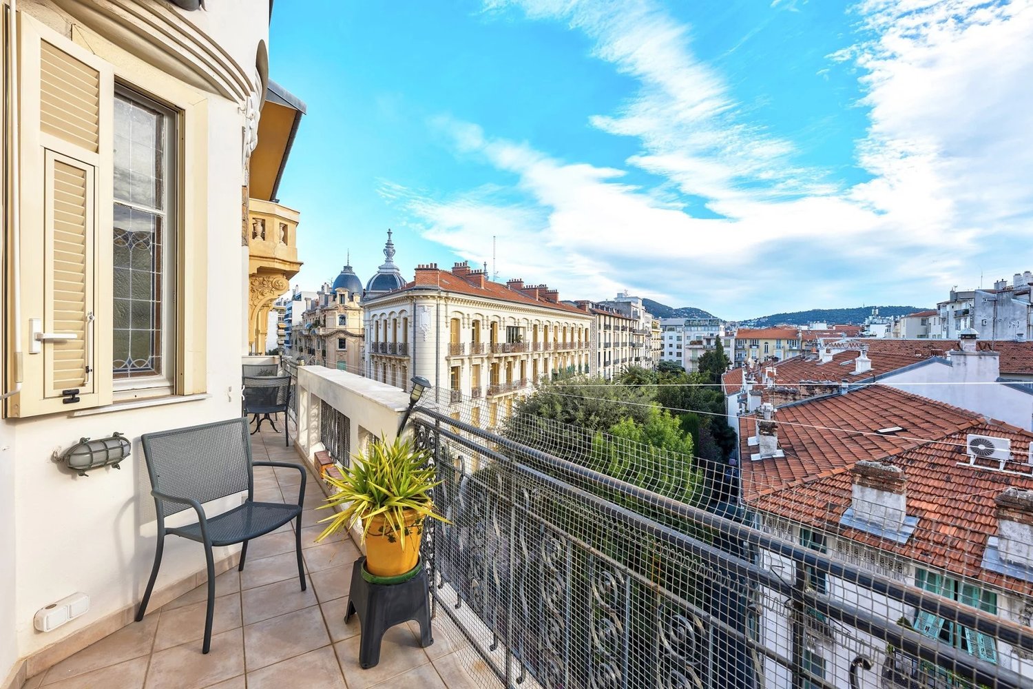 Property photo in Carre d'Or