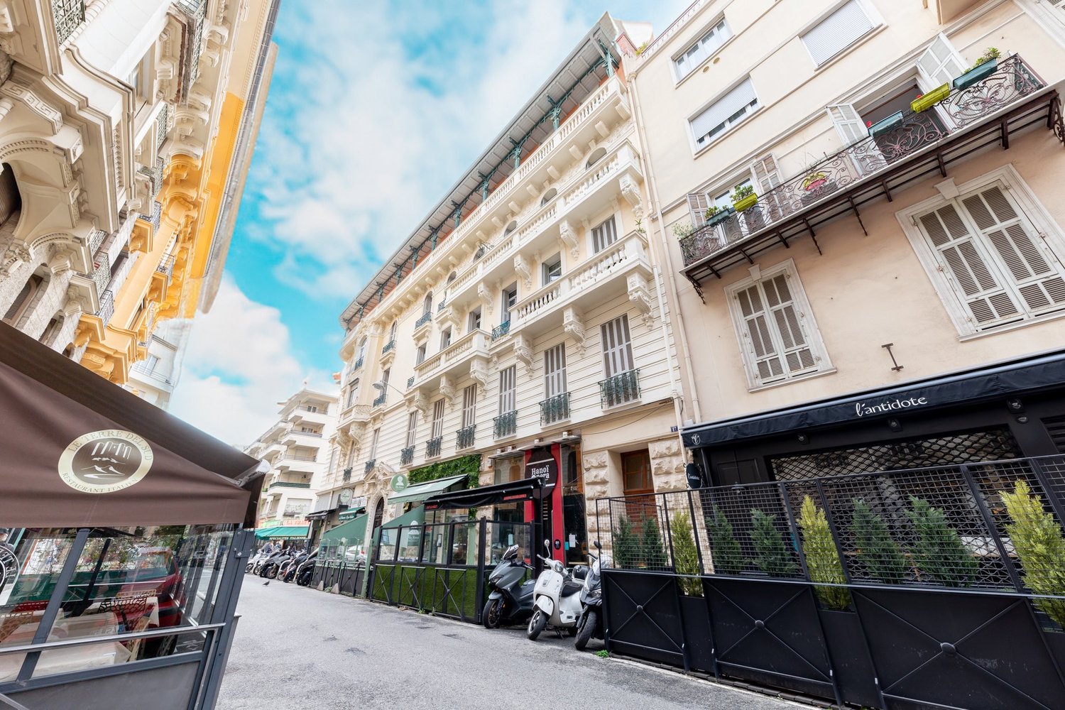 Property photo in Carre d'Or