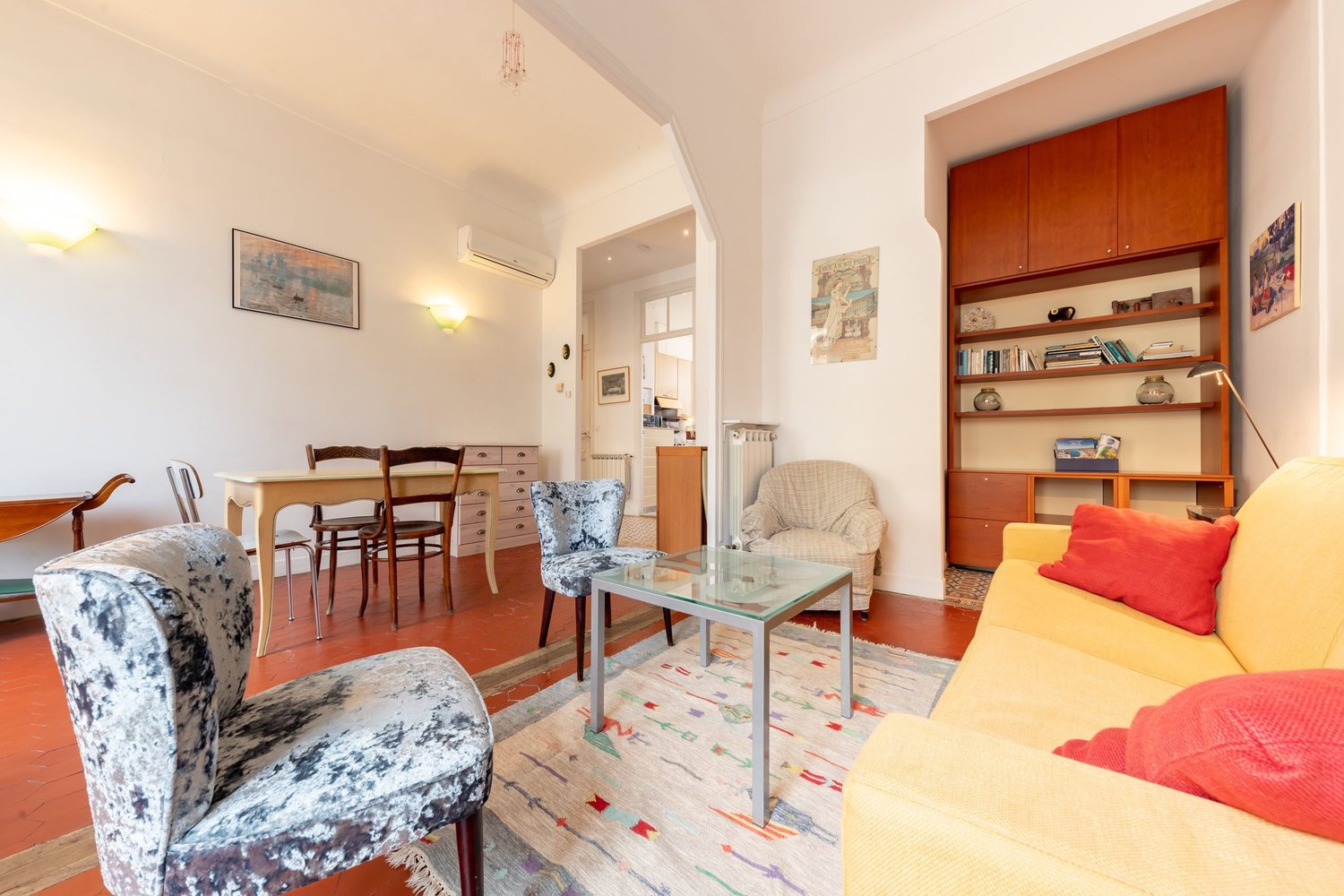 Property photo in Carre d'Or