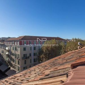 Property in Carre d'Or