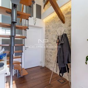 Property in Carre d'Or