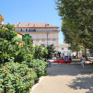 Property in Carre d'Or