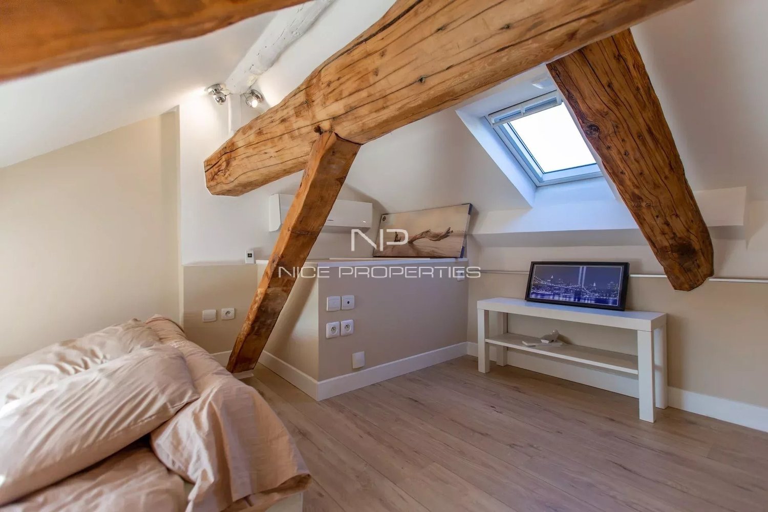 Property photo in Carre d'Or