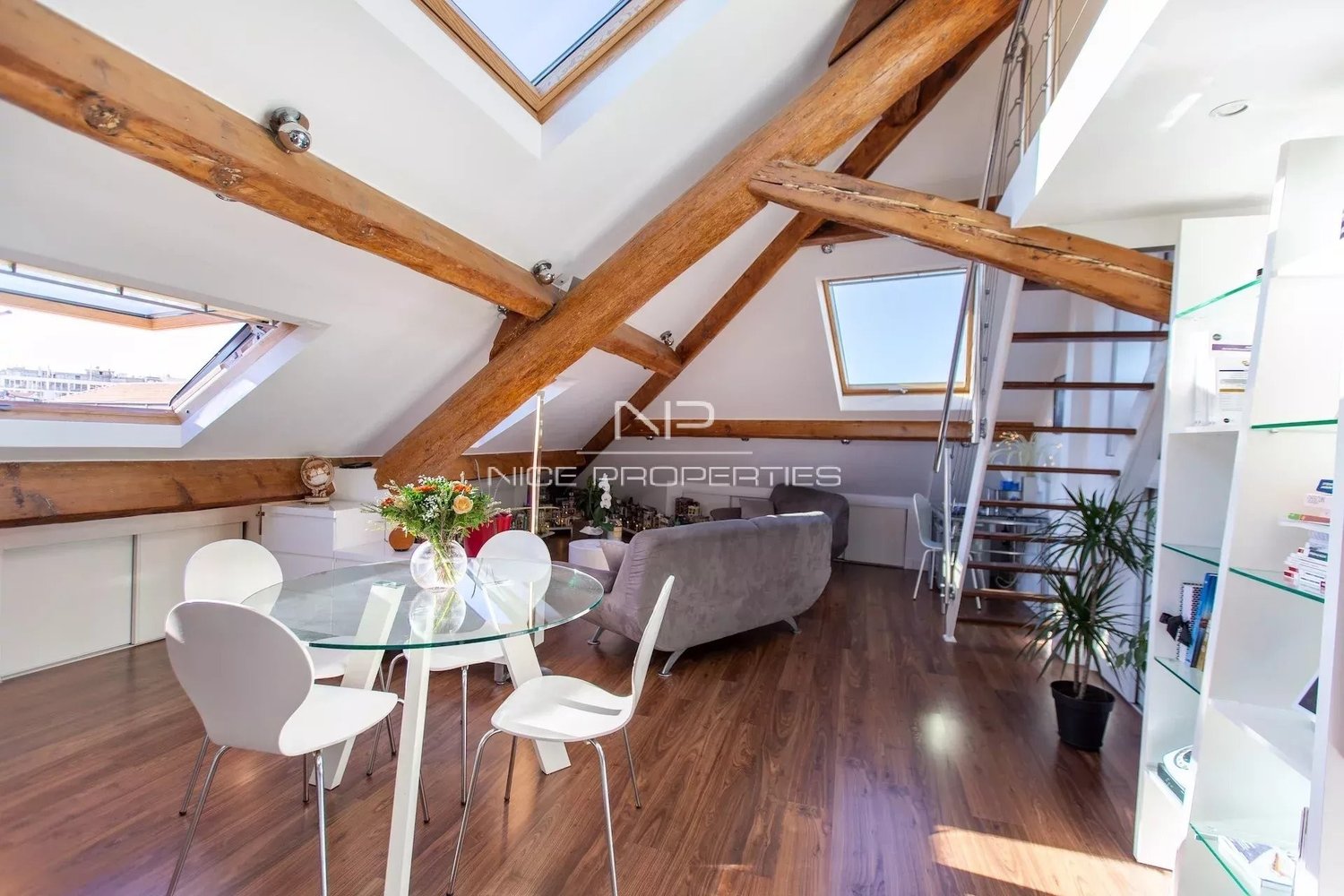 Property photo in Carre d'Or