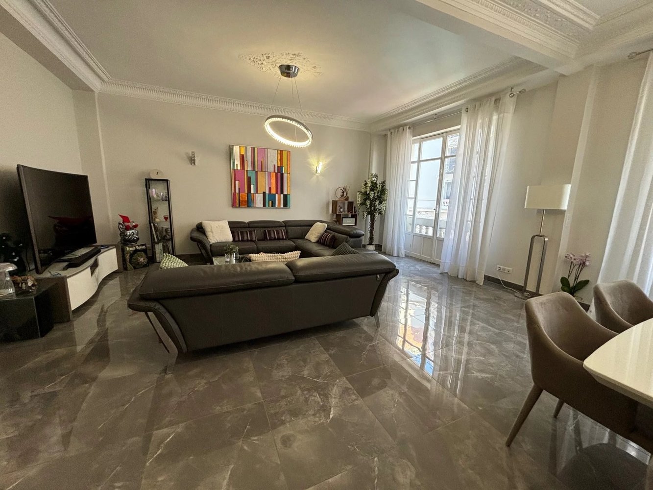 Property photo in Carre d'Or