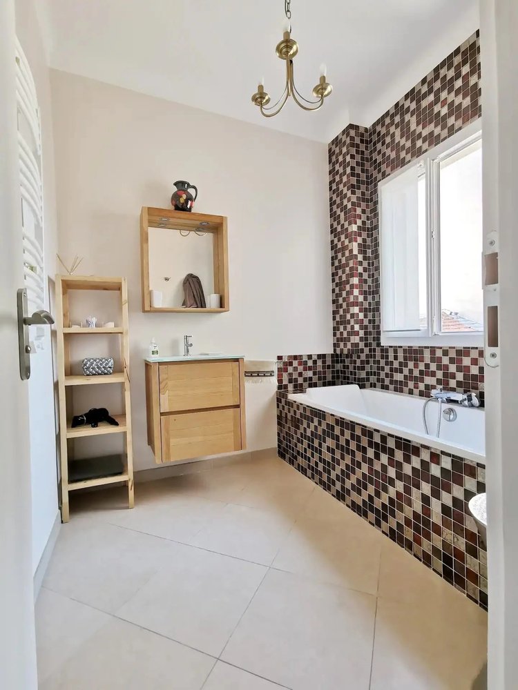 Property photo in Musicians Quarter