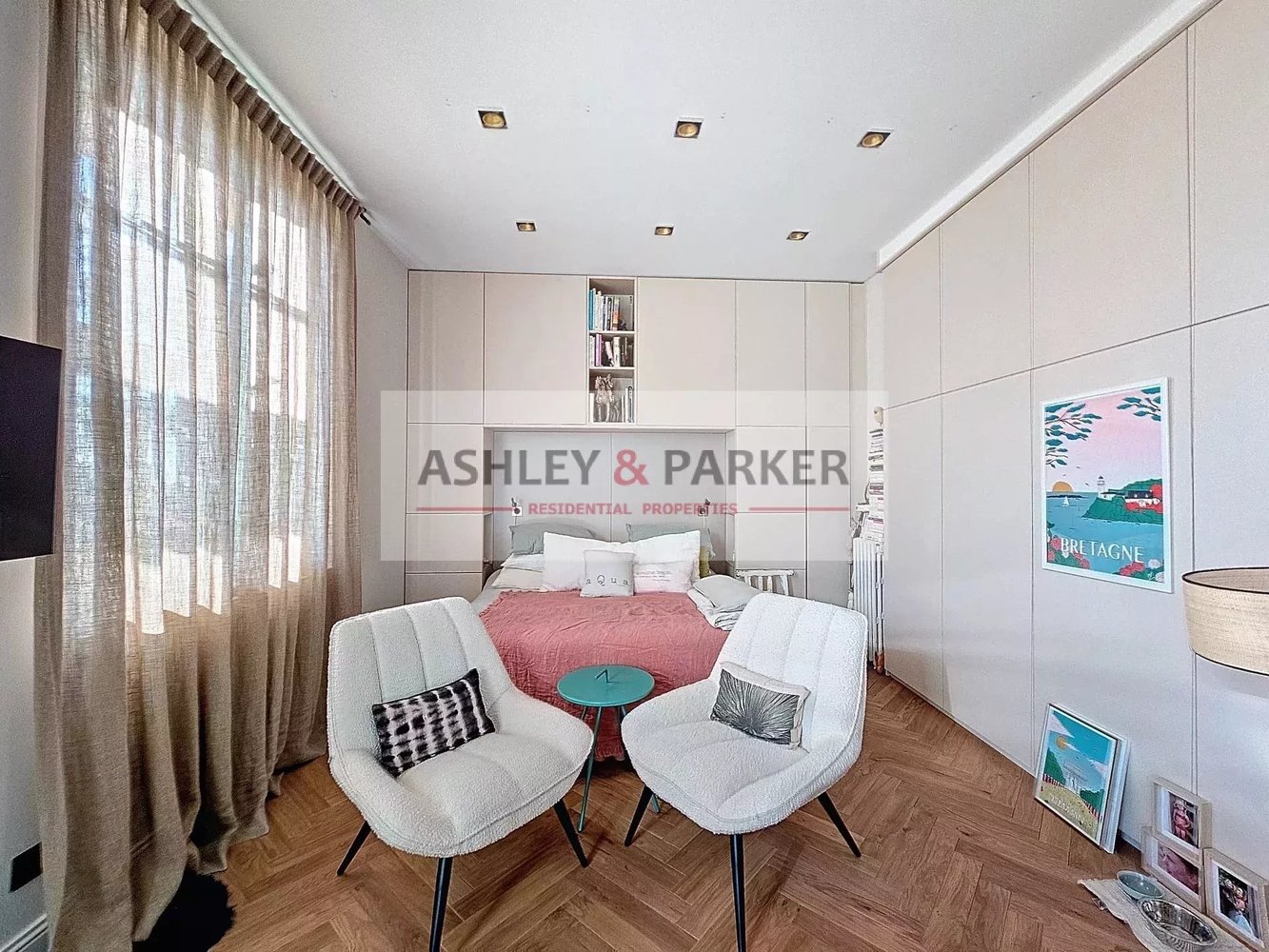 Property photo in Old Town